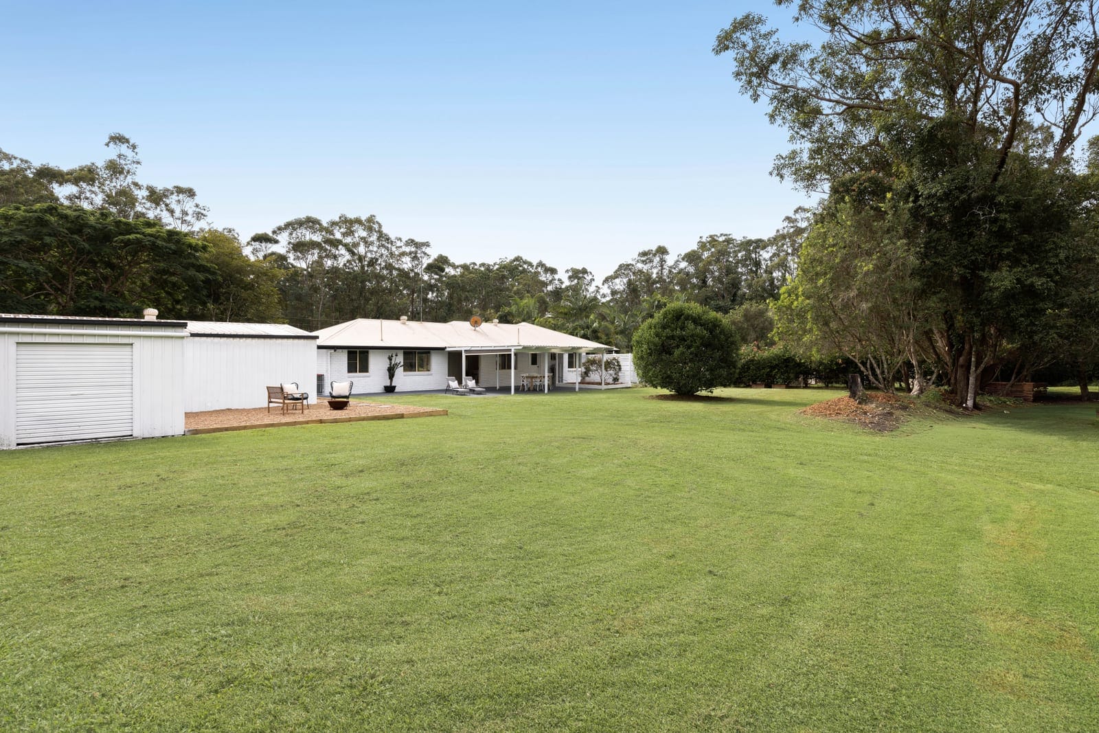 SOLD BY JAMIE VIBERT & NAJ ELSAYED