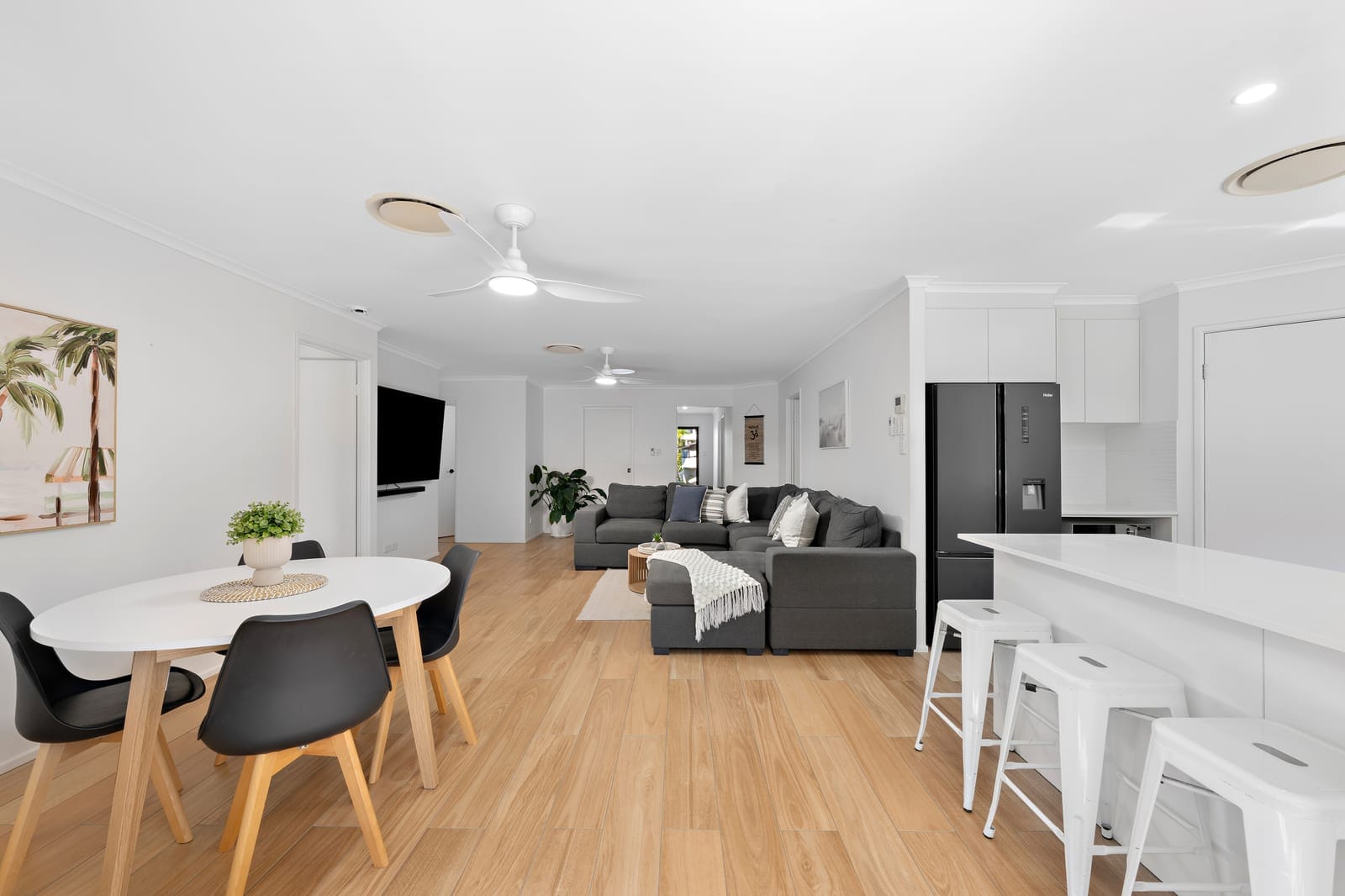 A Sought-After Combination of Space, Privacy and Coastal Lifestyle