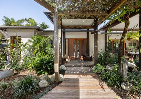 A Sanctuary of Coastal Calm and Privacy