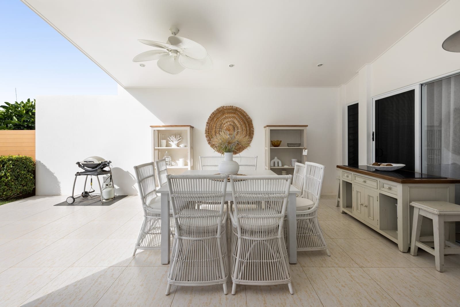 Sold By Ollie Lehmann