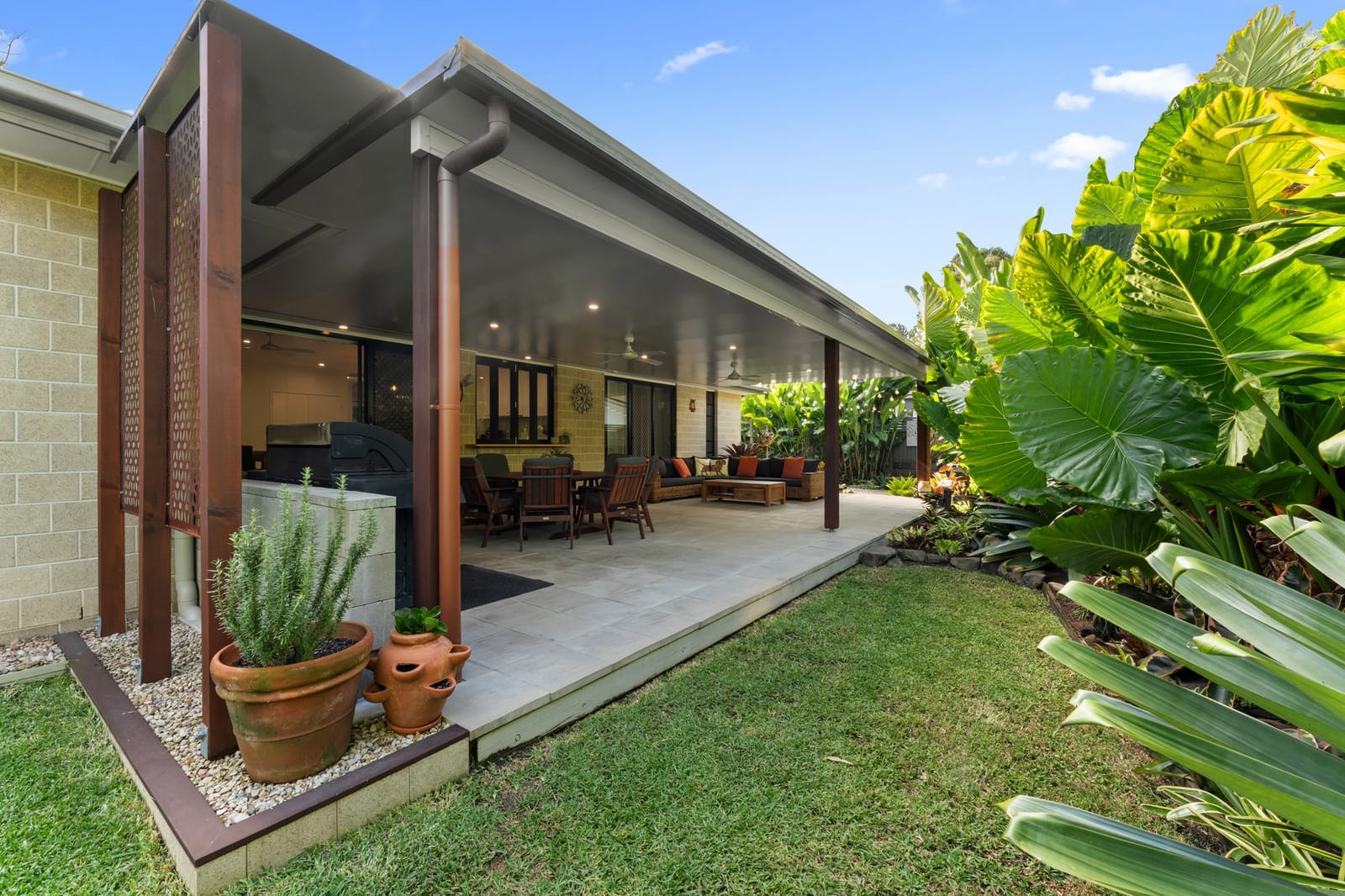The Ultimate Family Upgrade - Space, Privacy & Lifestyle