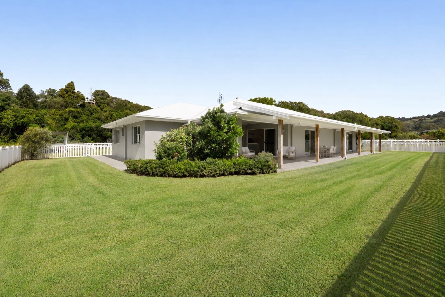 SOLD BY JAMIE VIBERT & NAJ ELSAYED