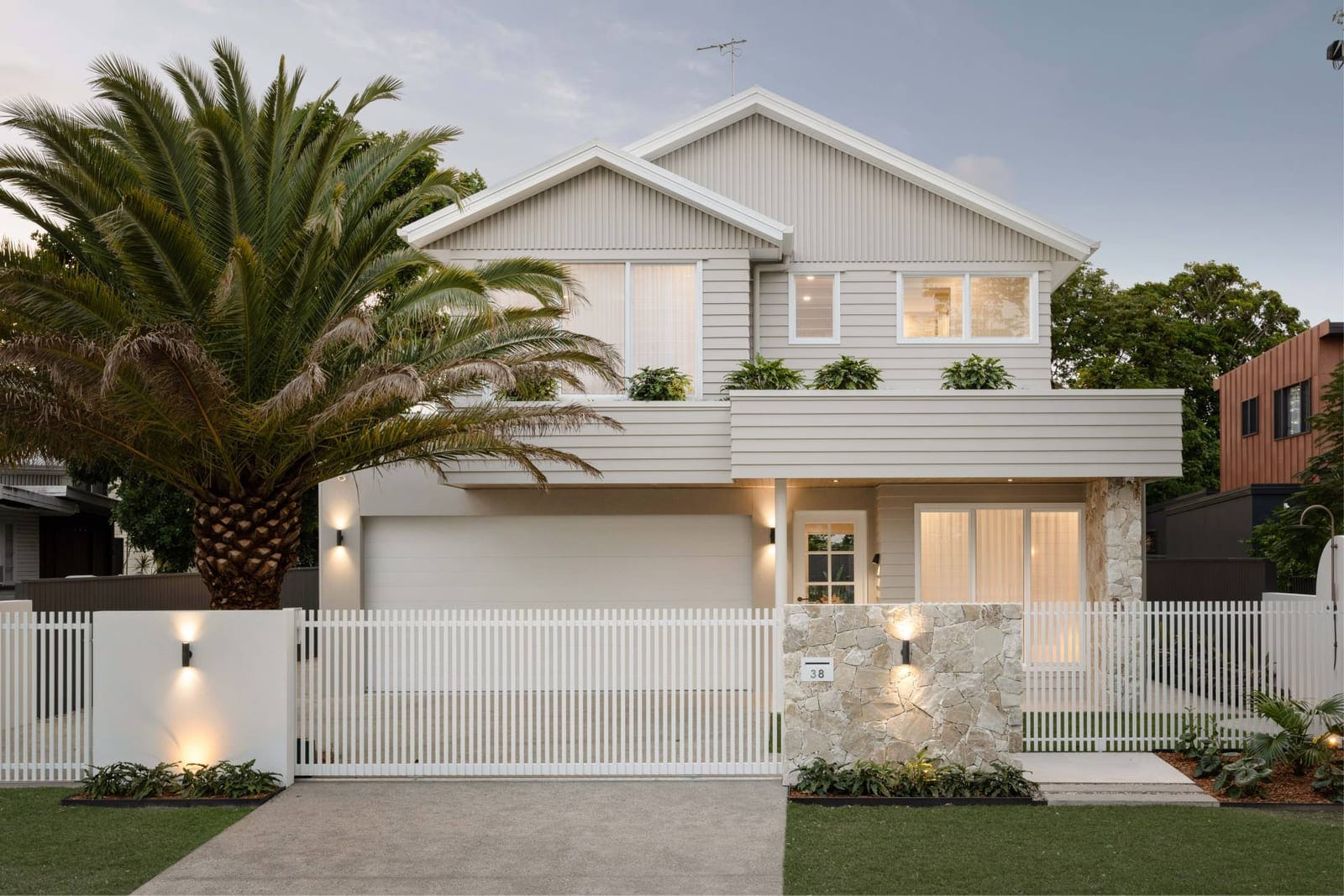 Brand New Coastal Luxury - Steps To The Sand