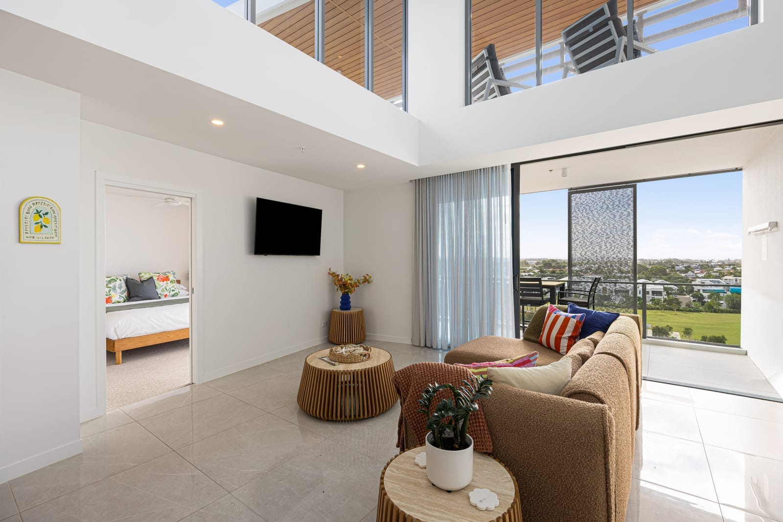 Beachside Penthouse Prestige: North Facing with Rooftop Terrace
