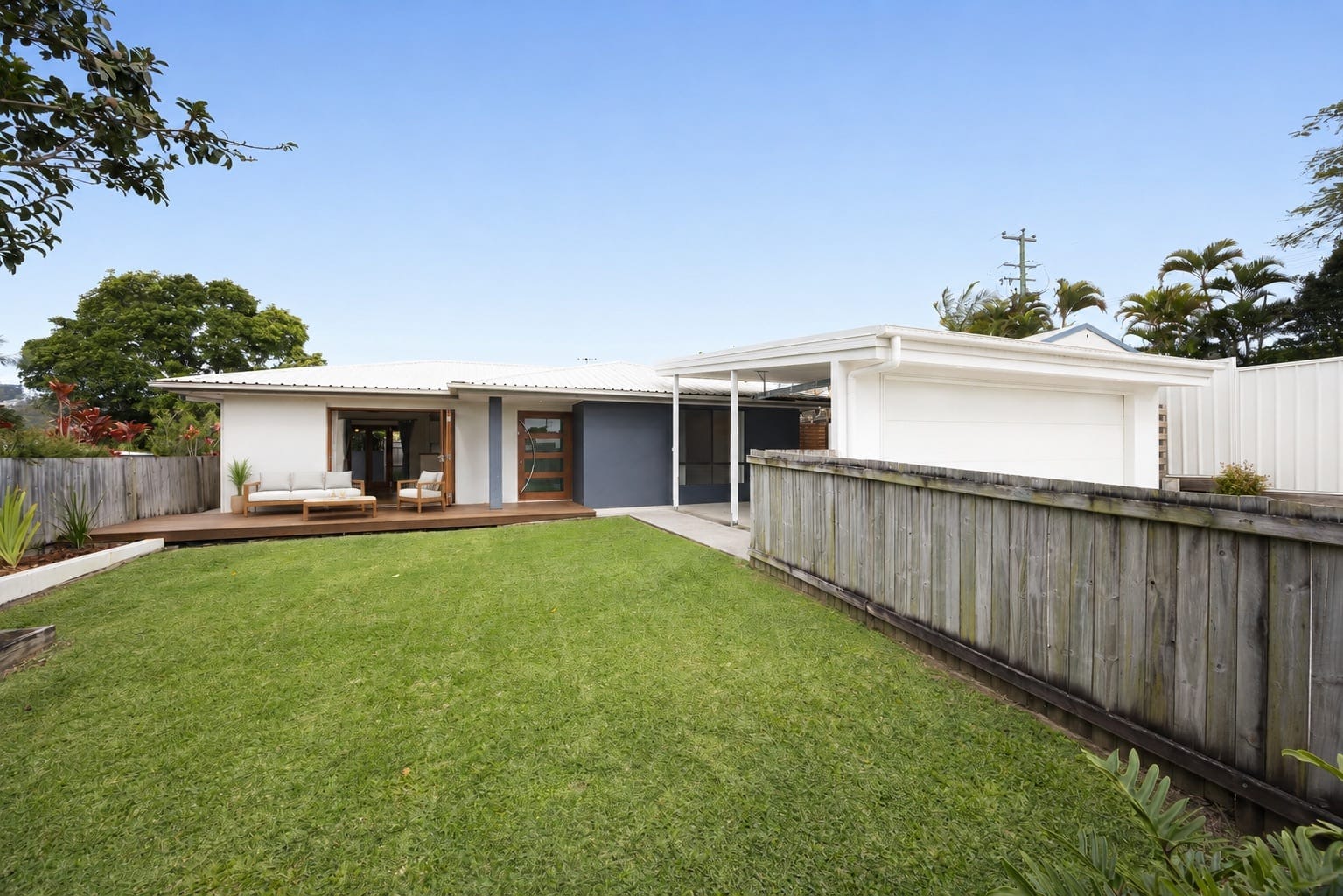 SOLD BY JAMIE VIBERT & NAJ ELSAYED