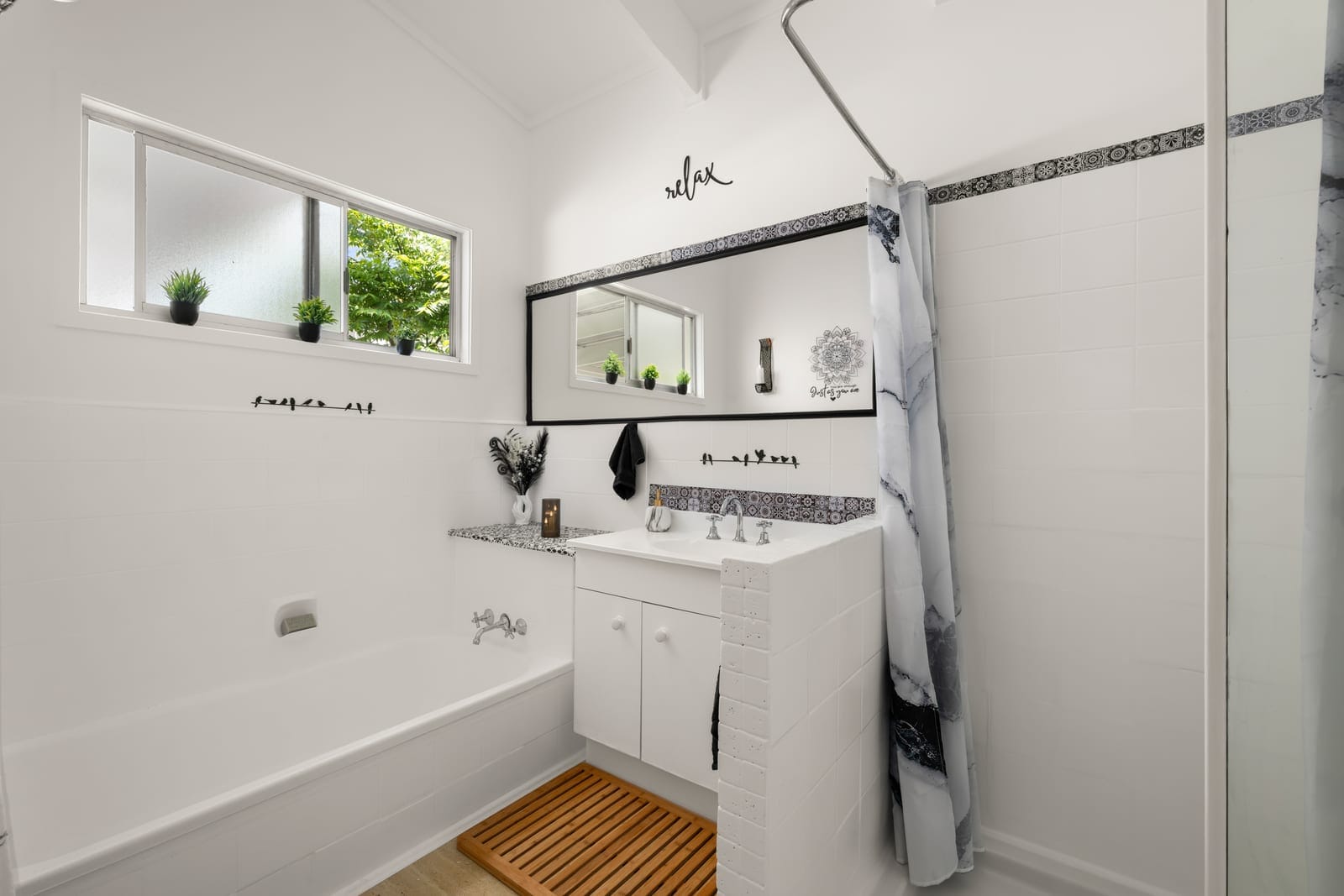 Elevated Hinterland Living with Character, Charm & Endless Potential