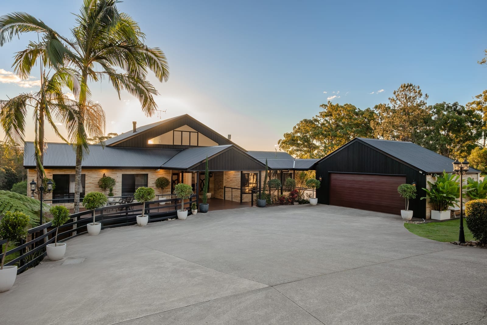 Prestige Hinterland Living: Architectural Excellence