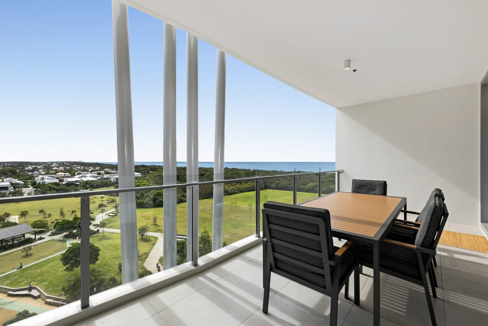 North Facing Luxury Penthouse with Rooftop Terrace