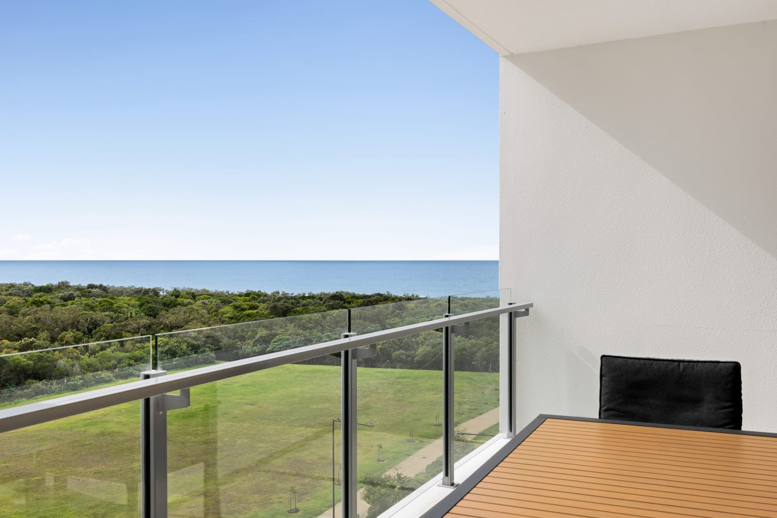 North Facing Luxury Penthouse with Rooftop Terrace
