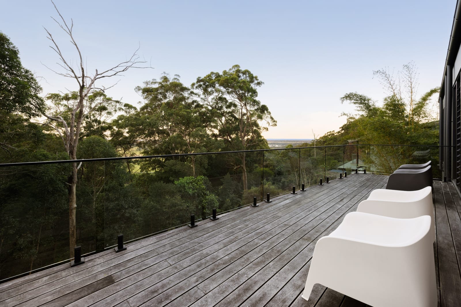 Effortless Elegance, Easy-Care Acreage, Ocean Views!