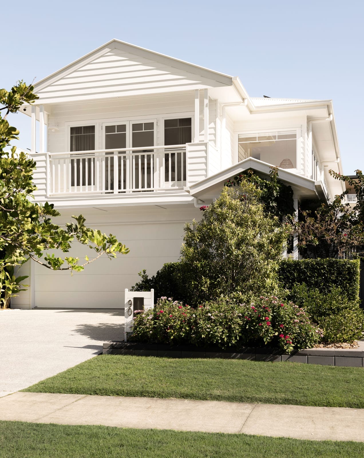 Elegant Entertainer: Waterfront with Pontoon & Ocean Access