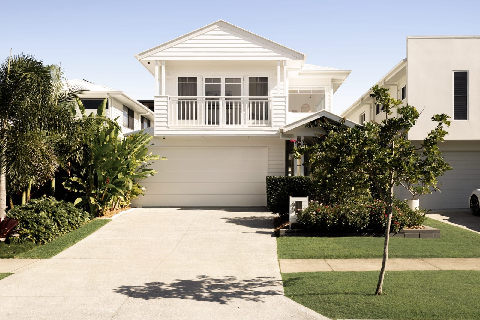 Elegant Entertainer: Waterfront with Pontoon & Ocean Access