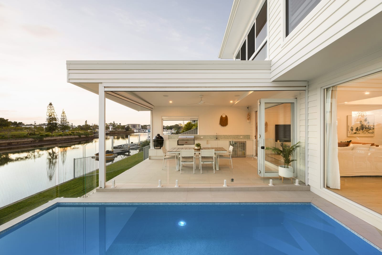 Elegant Entertainer: Waterfront with Pontoon & Ocean Access