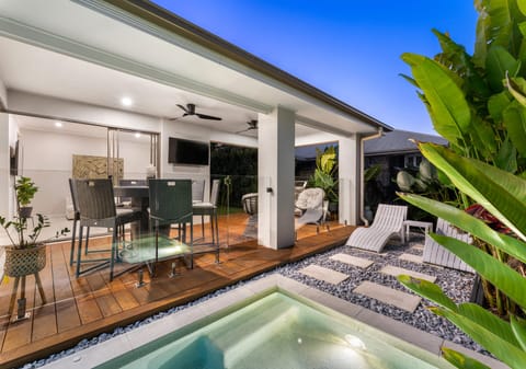 SOLD BY JAMIE VIBERT & NAJ ELSAYED