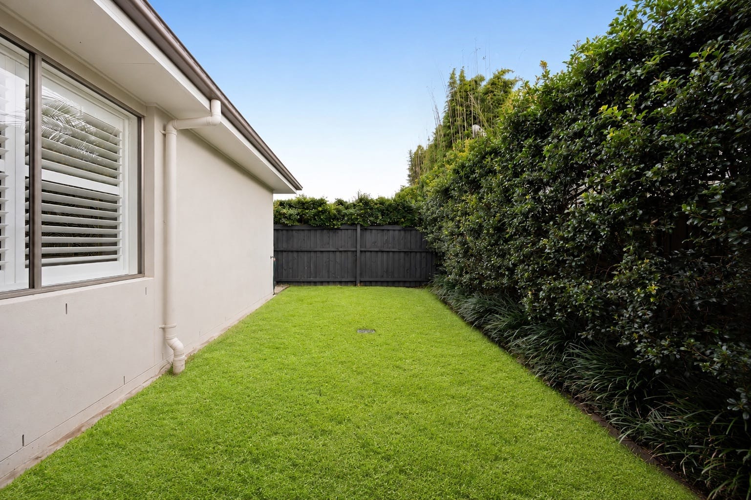 SOLD BY JAMIE VIBERT & NAJ ELSAYED
