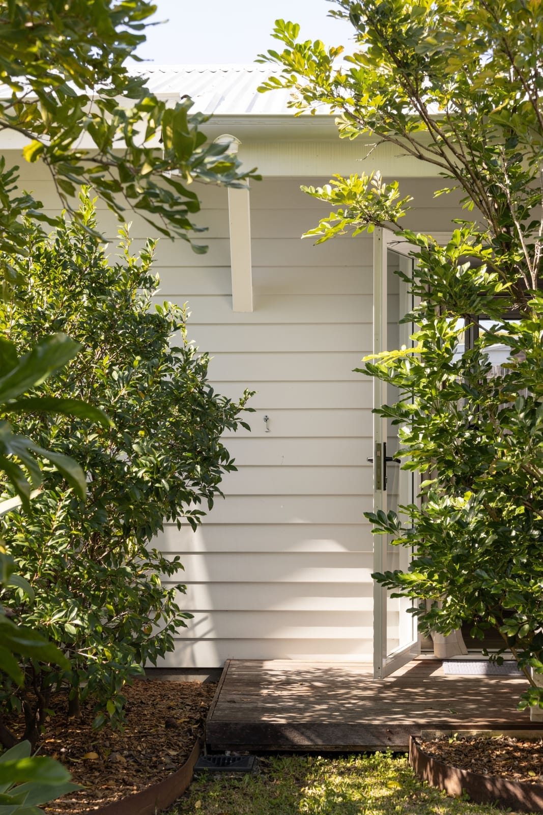 Beachside Charmer: Dual Living Four Bedroom Home with Office!