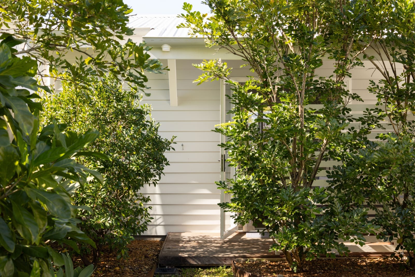 Beachside Charmer: Dual Living Four Bedroom Home with Office!