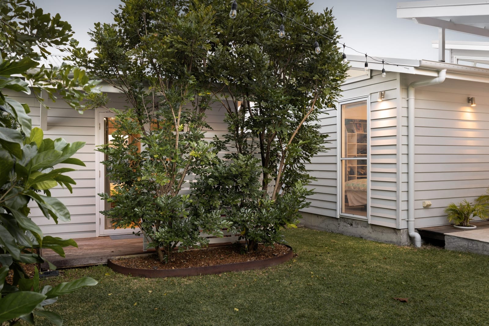 Beachside Charmer: Dual Living Four Bedroom Home with Office!