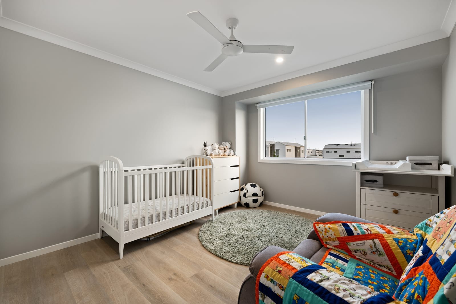 Exceptional Family Living in The Avenues