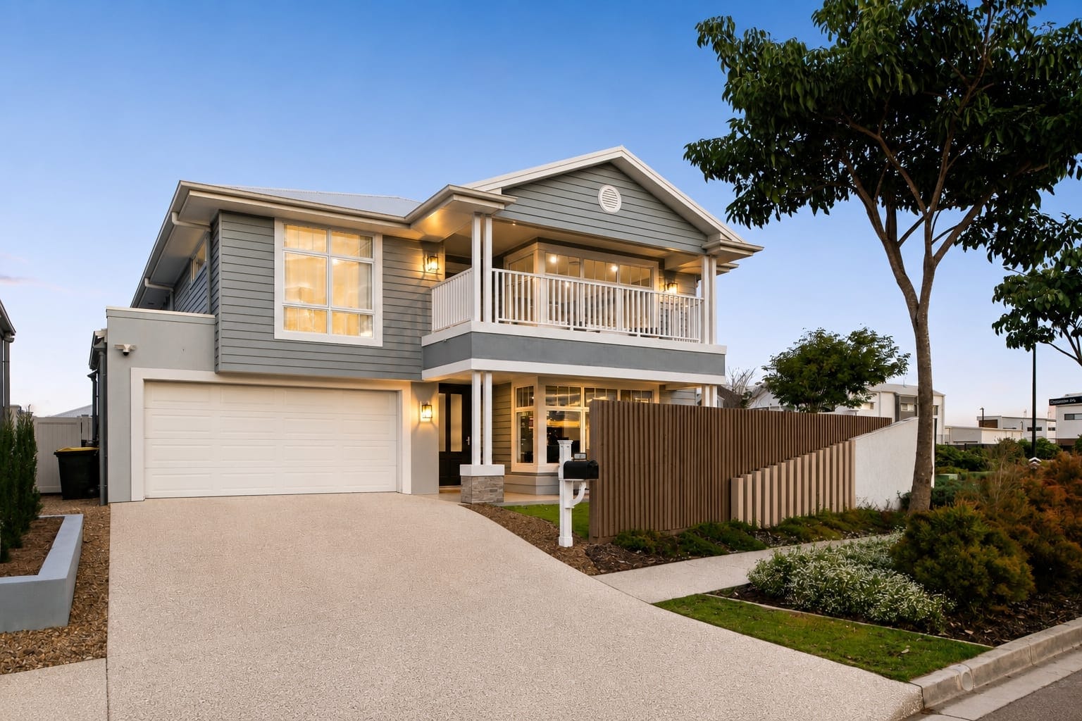 Exceptional Family Living in The Avenues