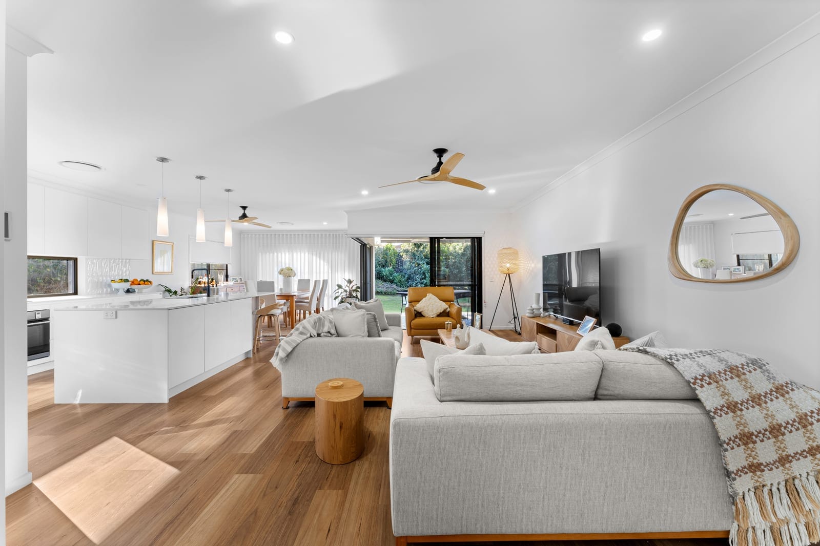 Contemporary Luxury Meets Peaceful Bushland Living