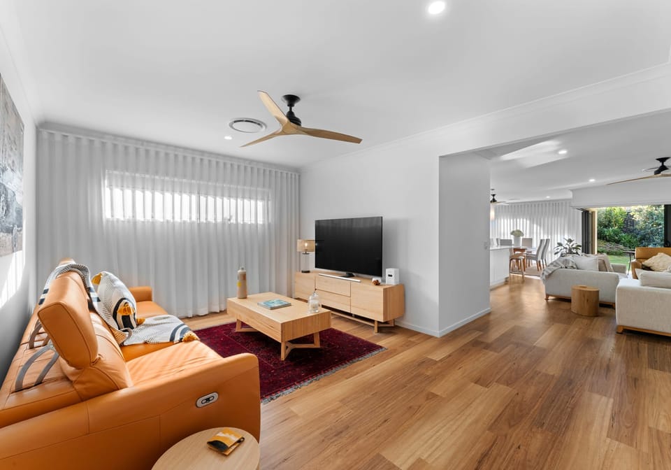 Contemporary Luxury Meets Peaceful Bushland Living