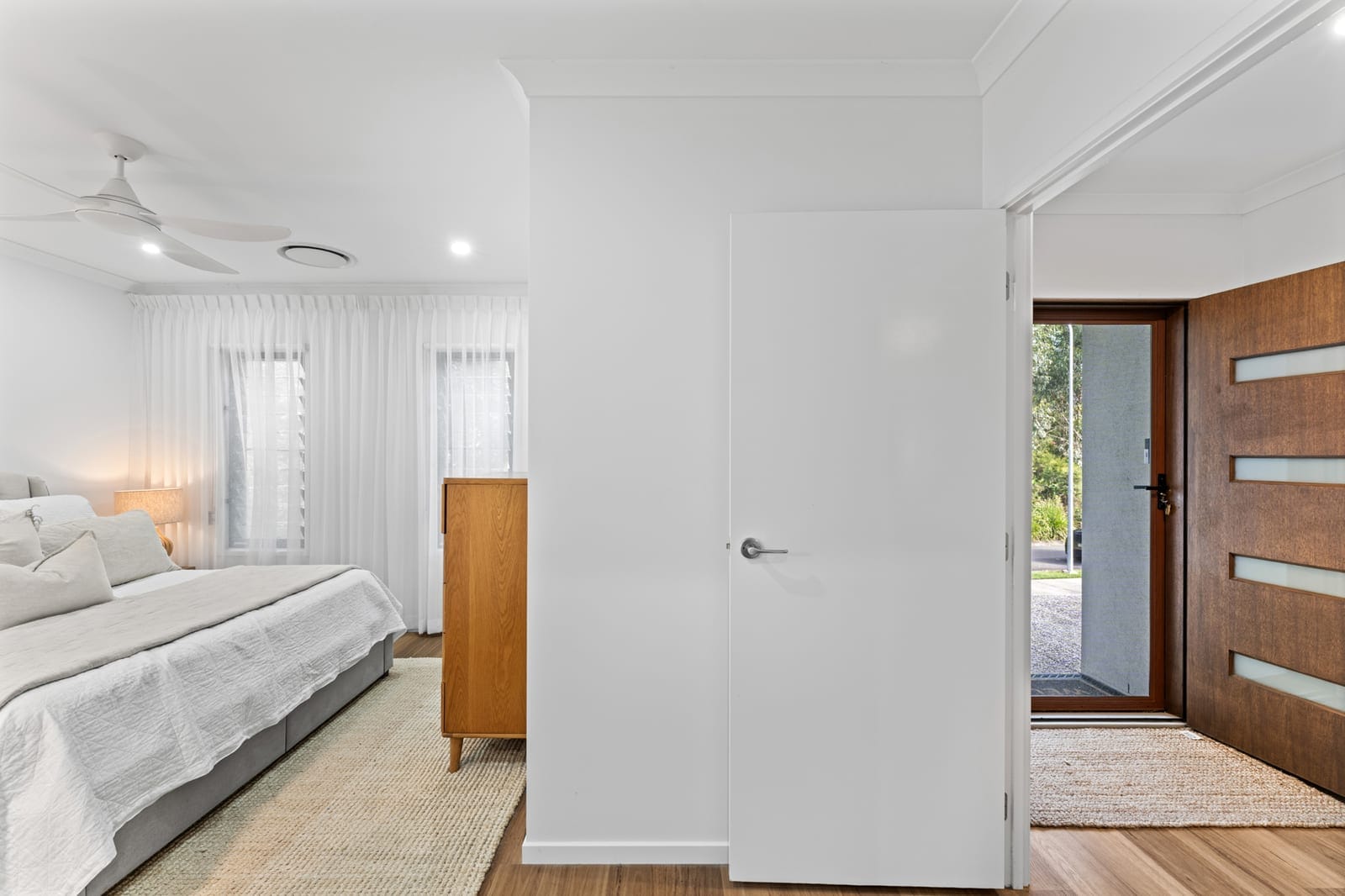 Contemporary Luxury Meets Peaceful Bushland Living