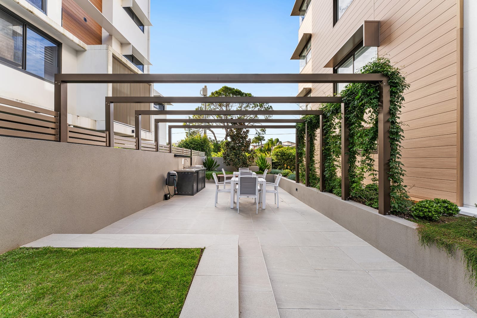 Modern Boutique Luxury in Blue Chip Cotton Tree