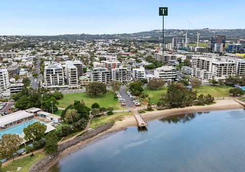 Modern Boutique Luxury in Blue Chip Cotton Tree