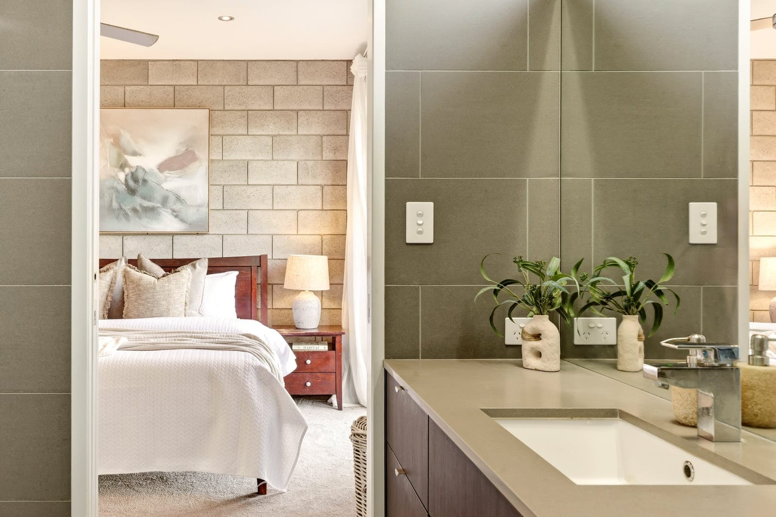 Sophisticated Parkside Living in the Heart of Sunshine Cove