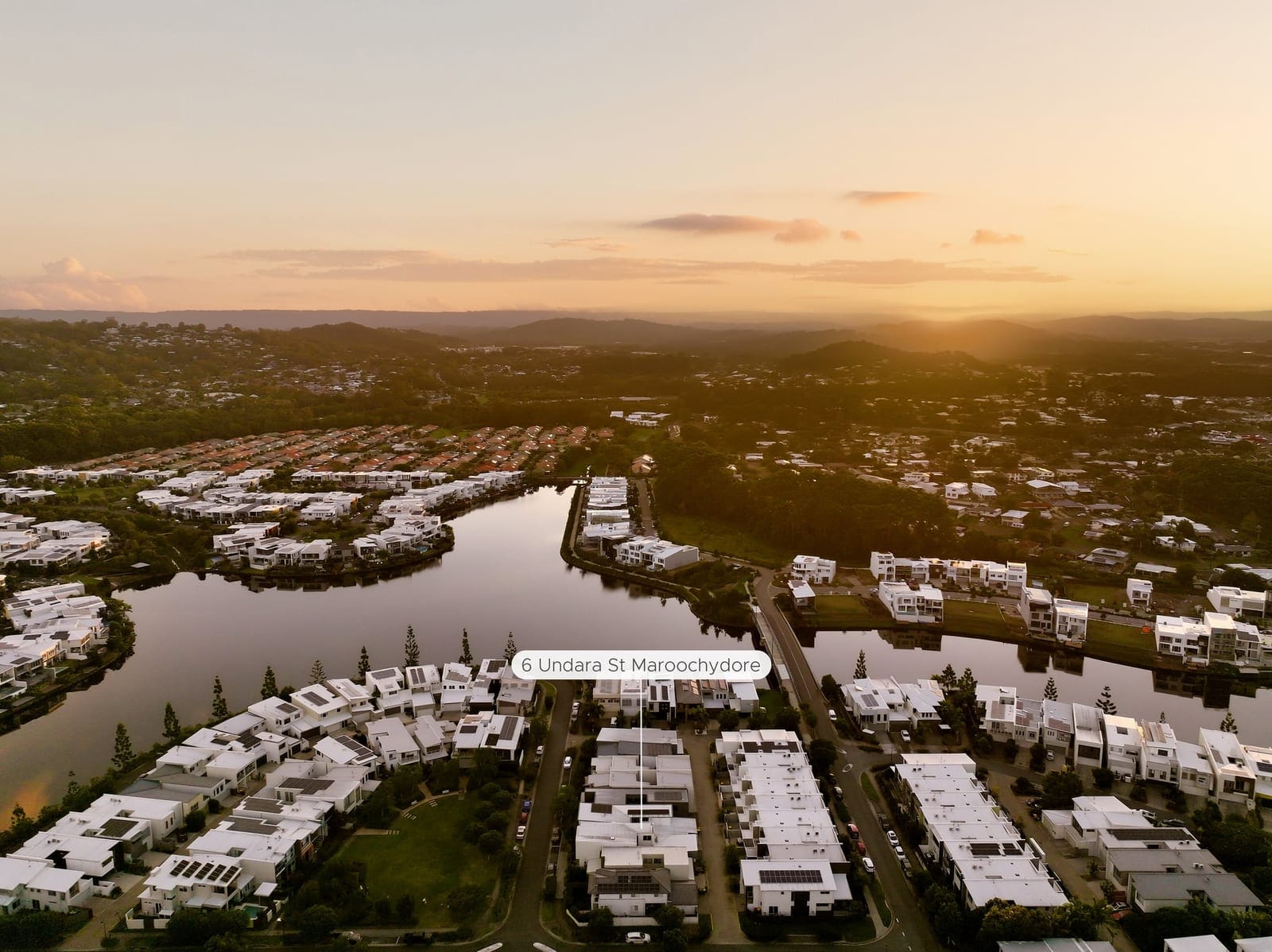 Sophisticated Parkside Living in the Heart of Sunshine Cove