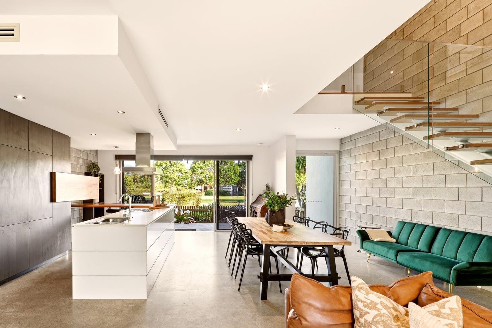 Sophisticated Parkside Living in the Heart of Sunshine Cove
