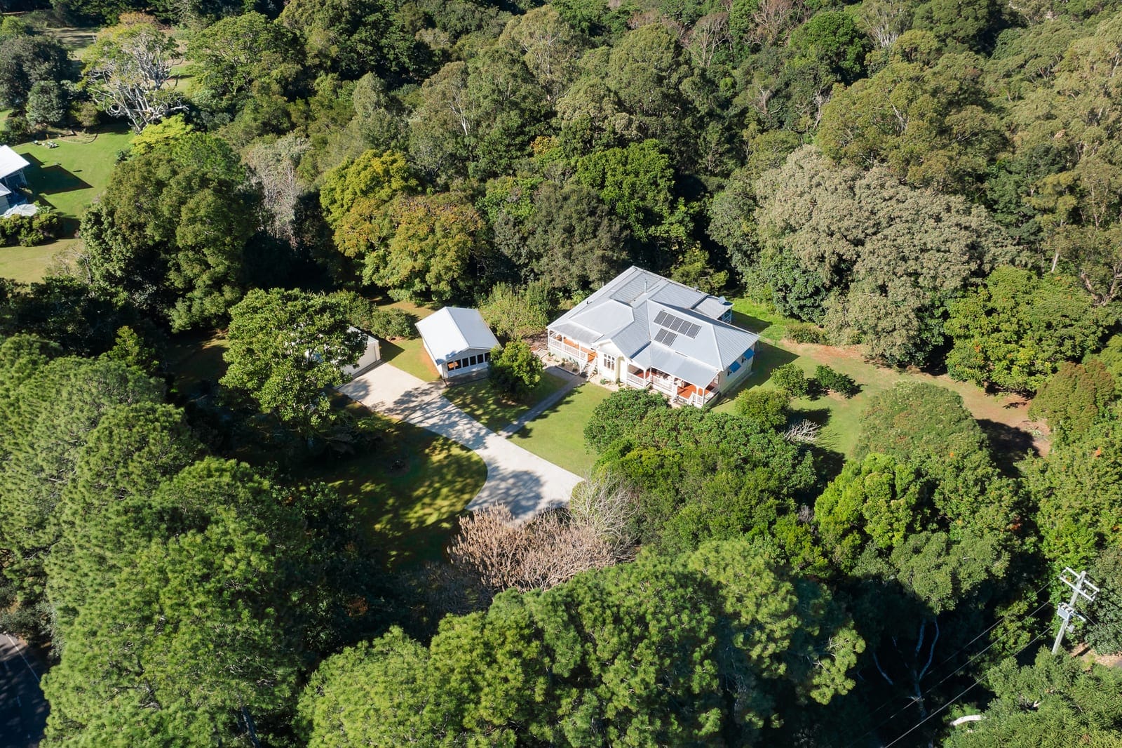 Montville Magic: Timeless Elegance & Grace, Parklike Grounds