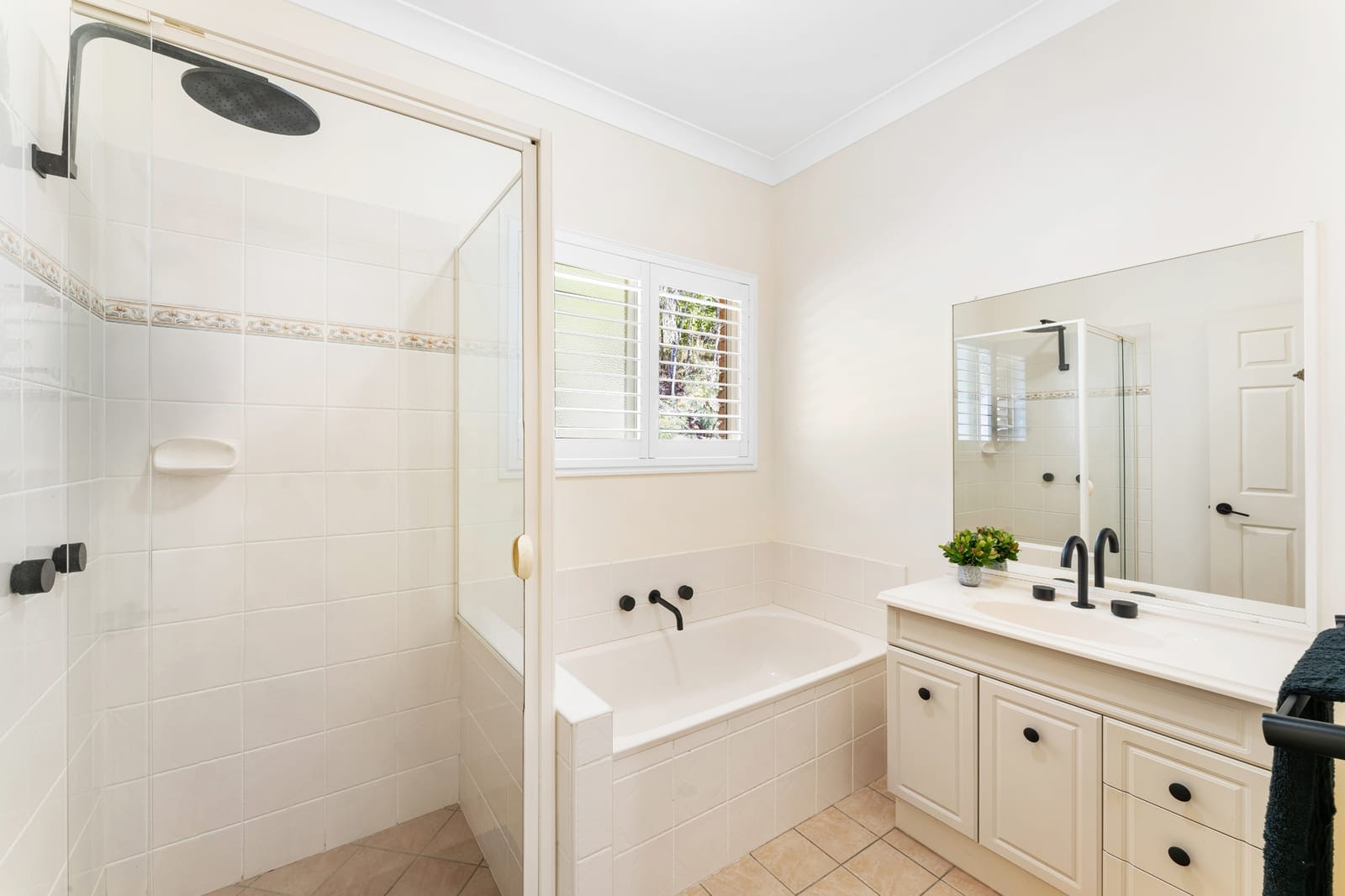 SOLD BY JAMIE VIBERT & NAJ ELSAYED