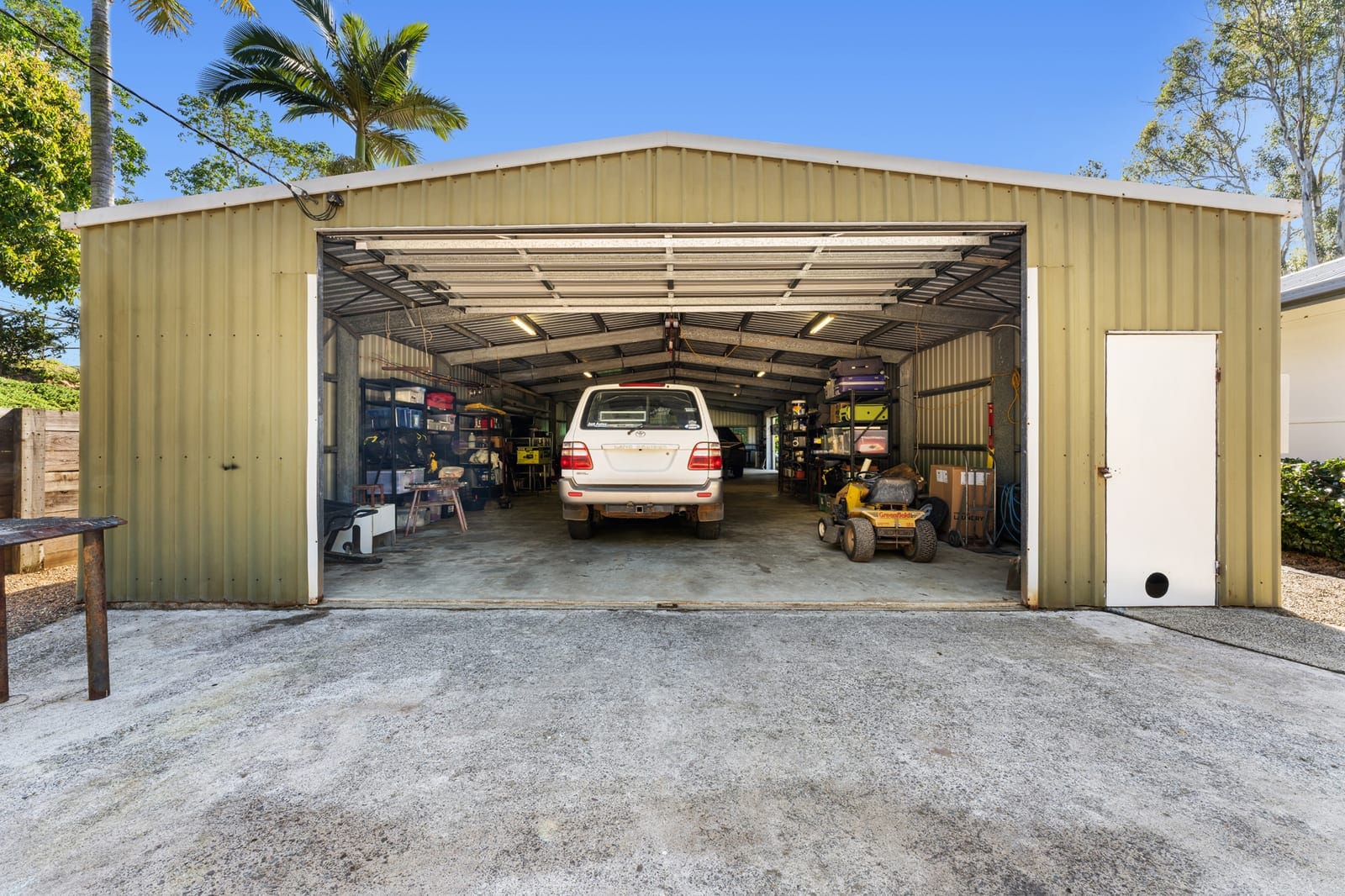 SOLD BY JAMIE VIBERT & NAJ ELSAYED