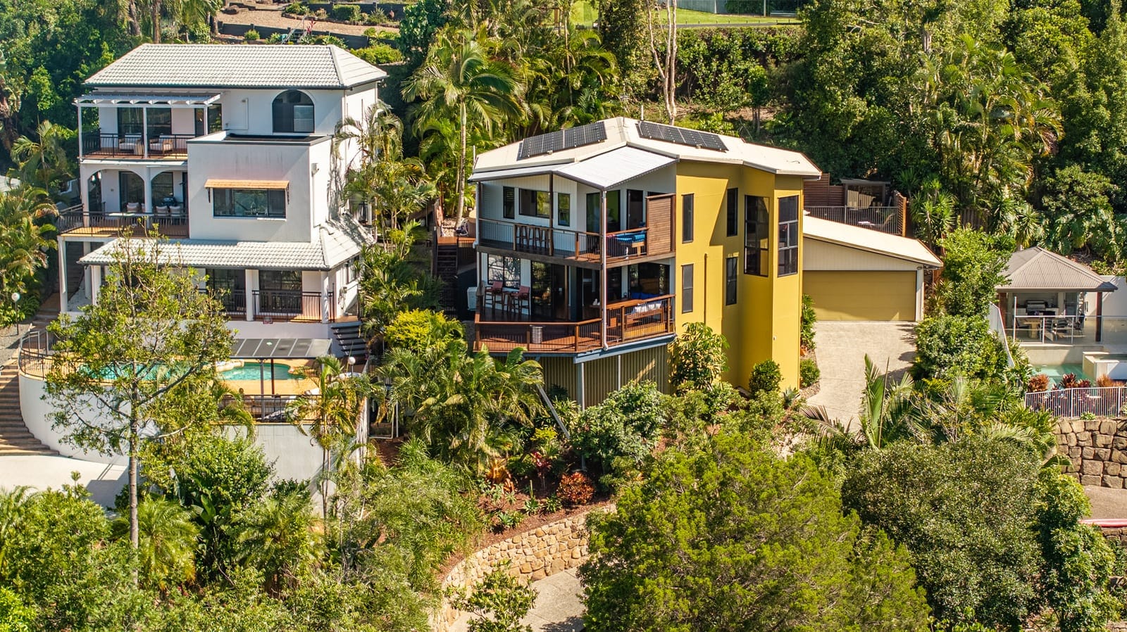 Elevated Retreat Moments from Coolum's Second Bay!