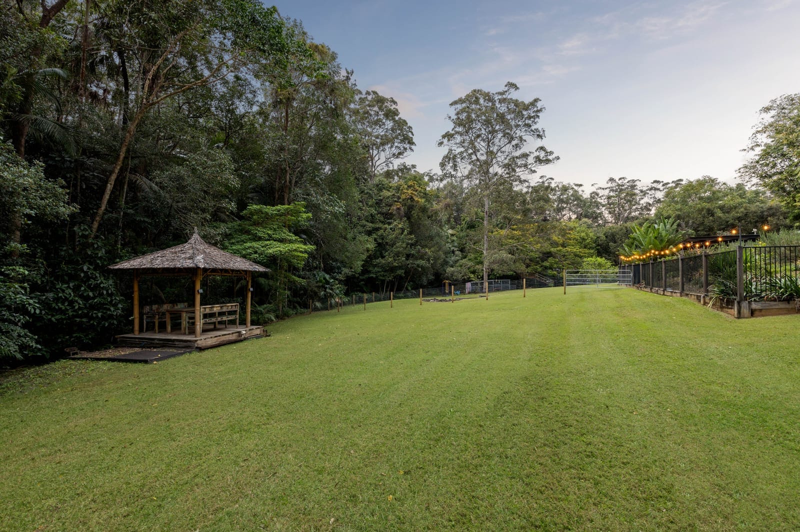 PRIVATE ACREAGE, DUAL LIVING & AN ENVIABLE PALMWOODS LIFESTYLE