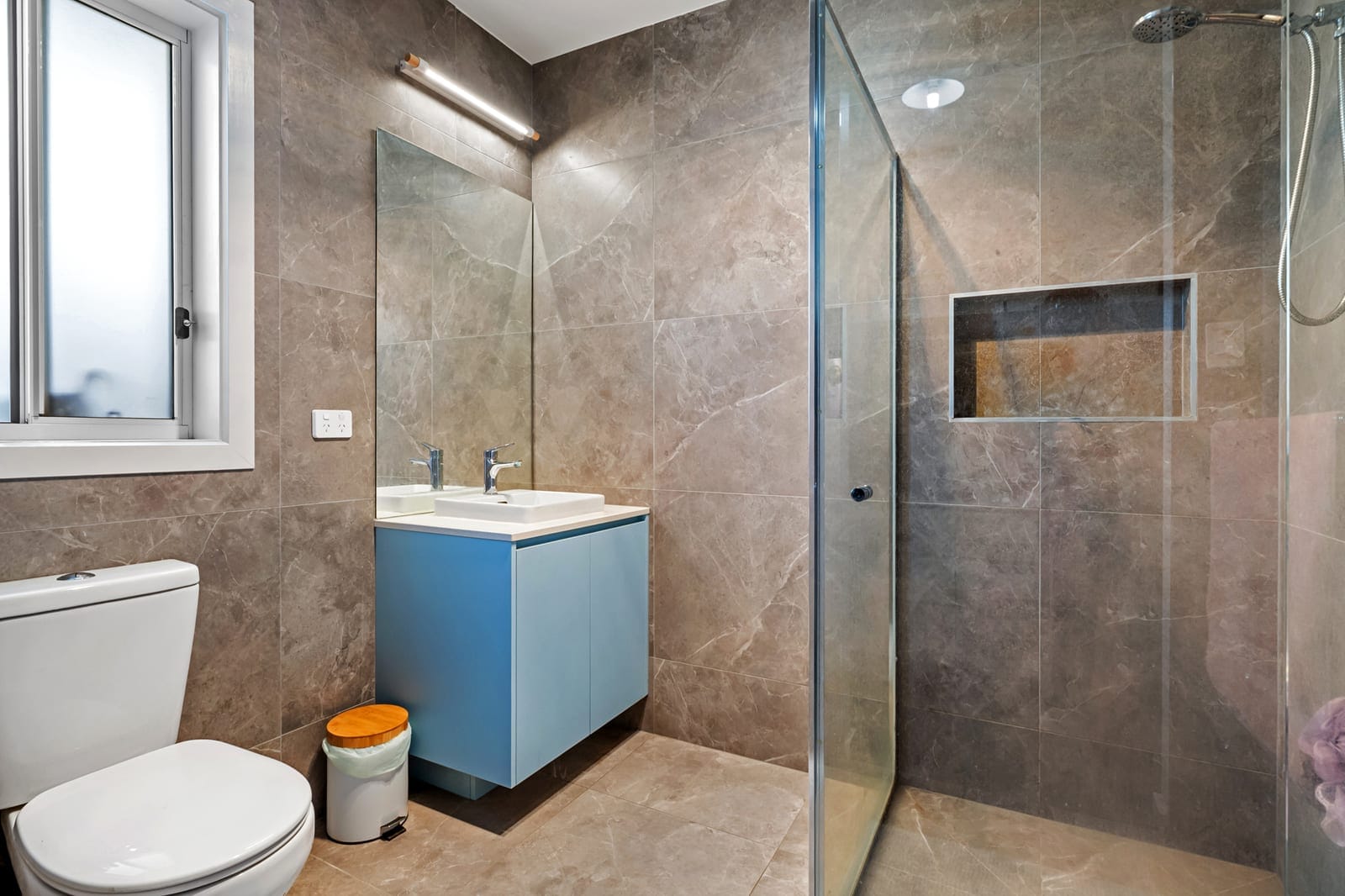 Modern Family Living with Pool in the Heart of Banya