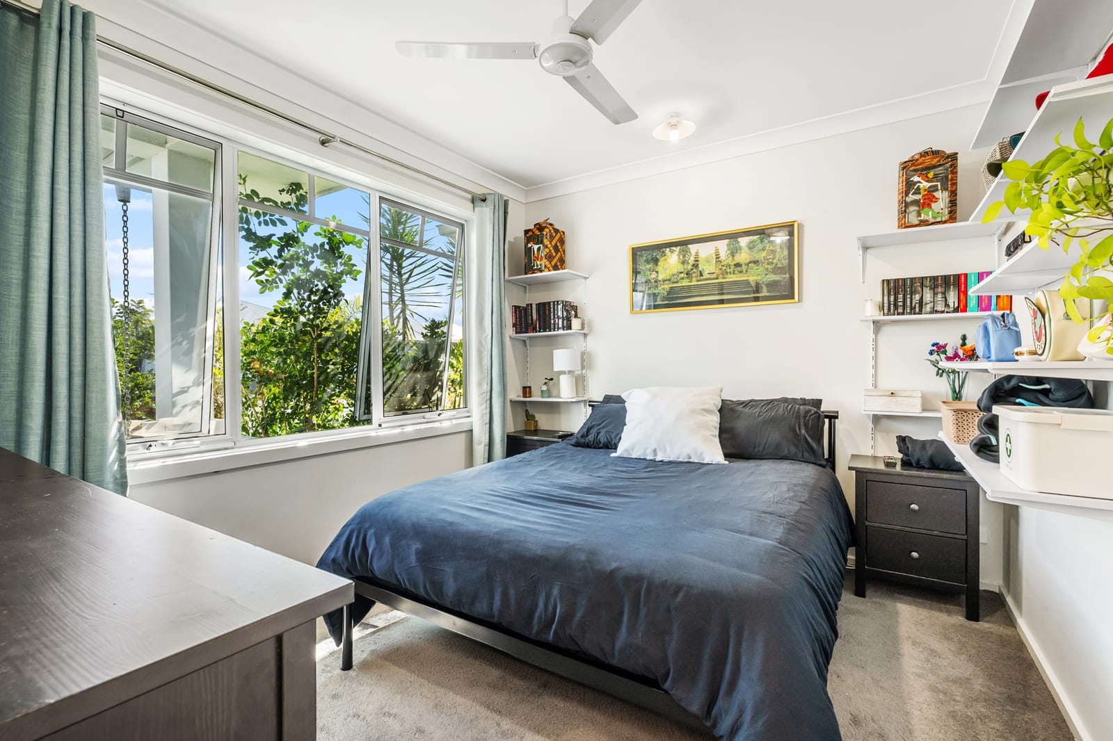 Modern Family Living with Pool in the Heart of Banya