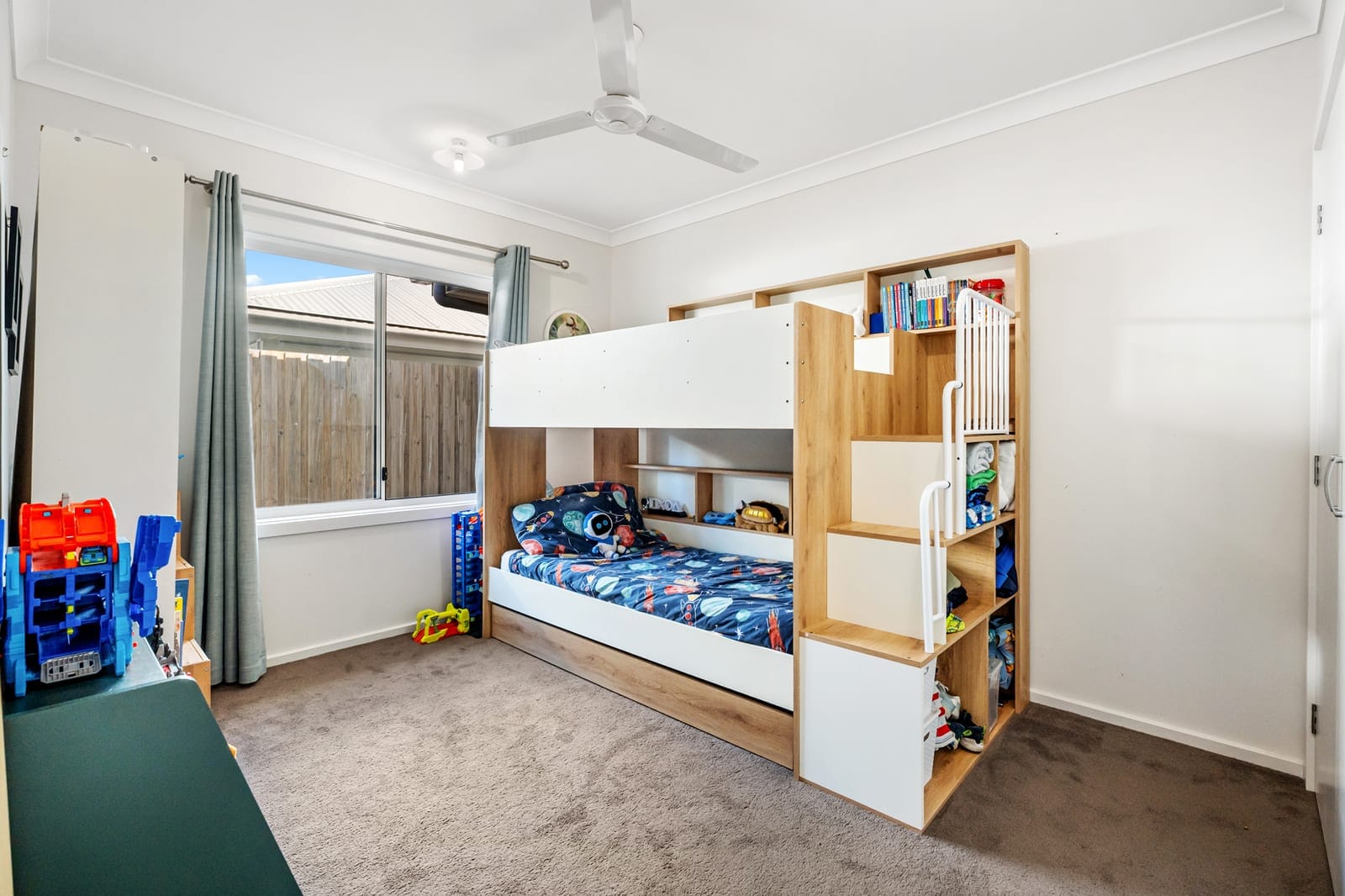 Modern Family Living with Pool in the Heart of Banya