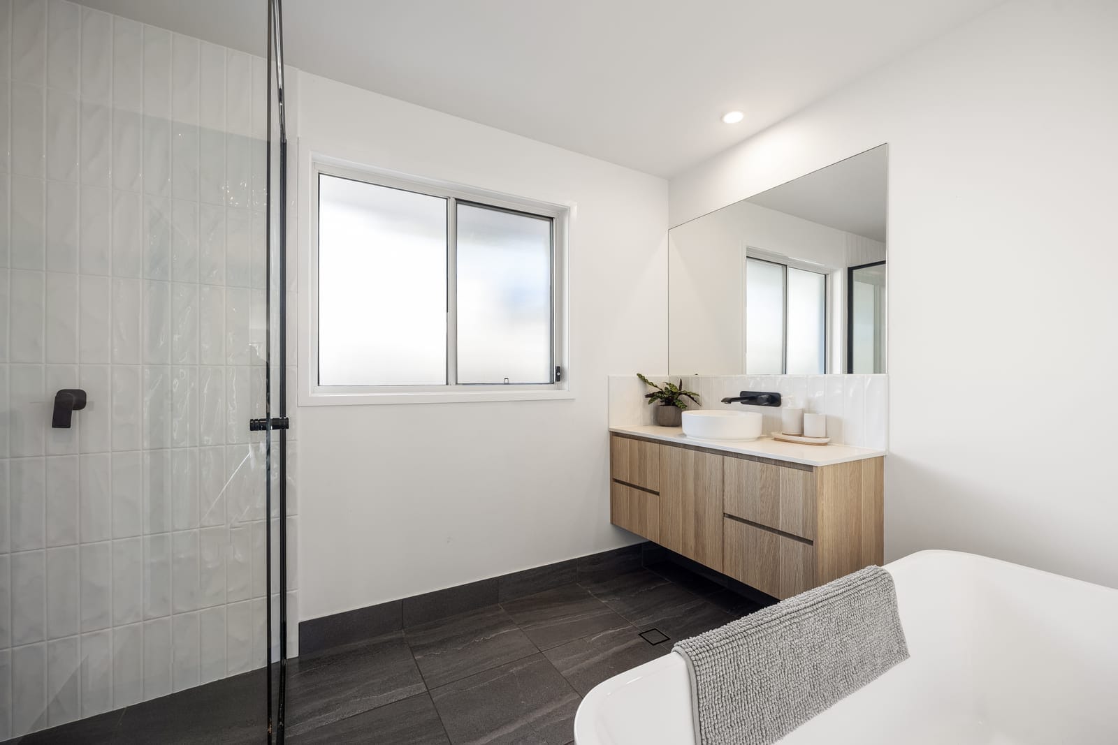 Sunlit Coastal Living Meets Thoughtful Functionality!