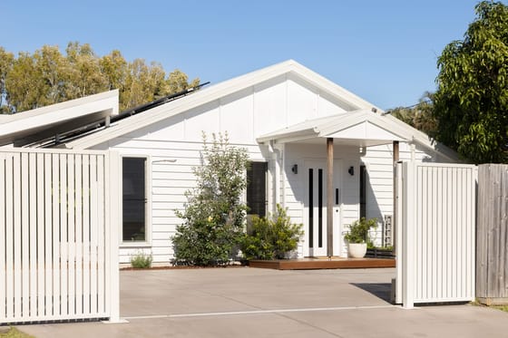 Sunlit Coastal Living Meets Thoughtful Functionality!