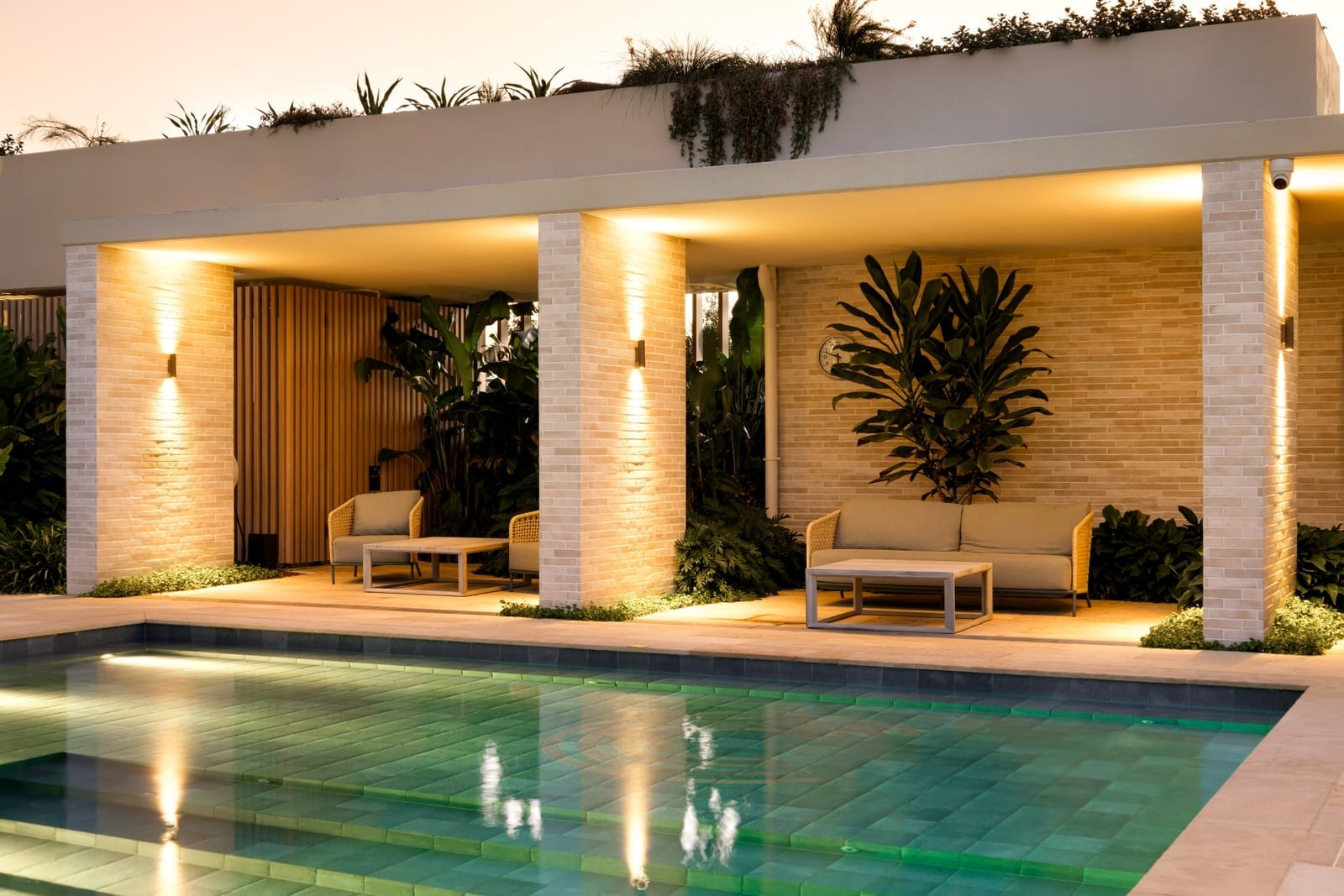 North Facing Sub-Penthouse | Waterfront Luxury at The Cove