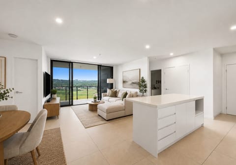 Elevated CBD Living With Expansive Views