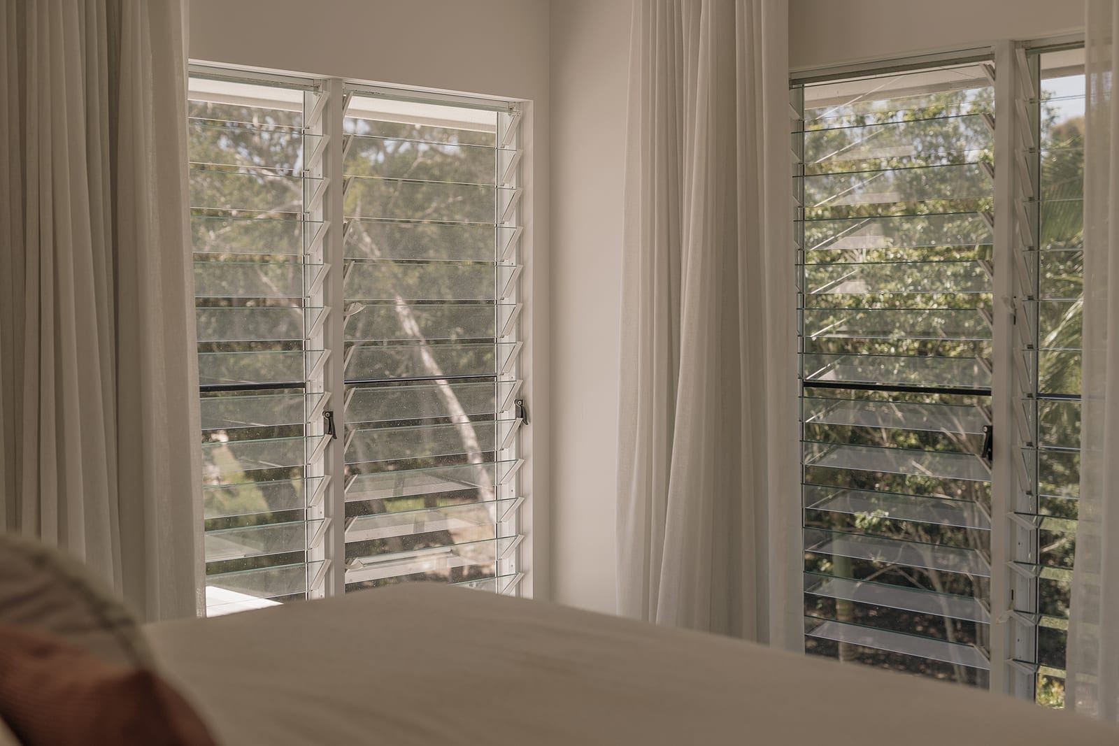 Oceanic House: Beachside Perfection
