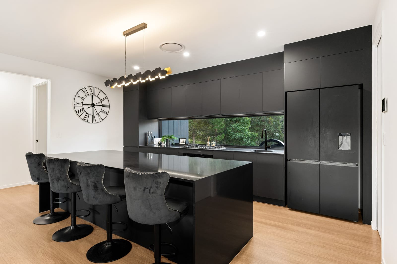 Private 10-Acres: Premium Modern Home, Quality Horse Infrastructure