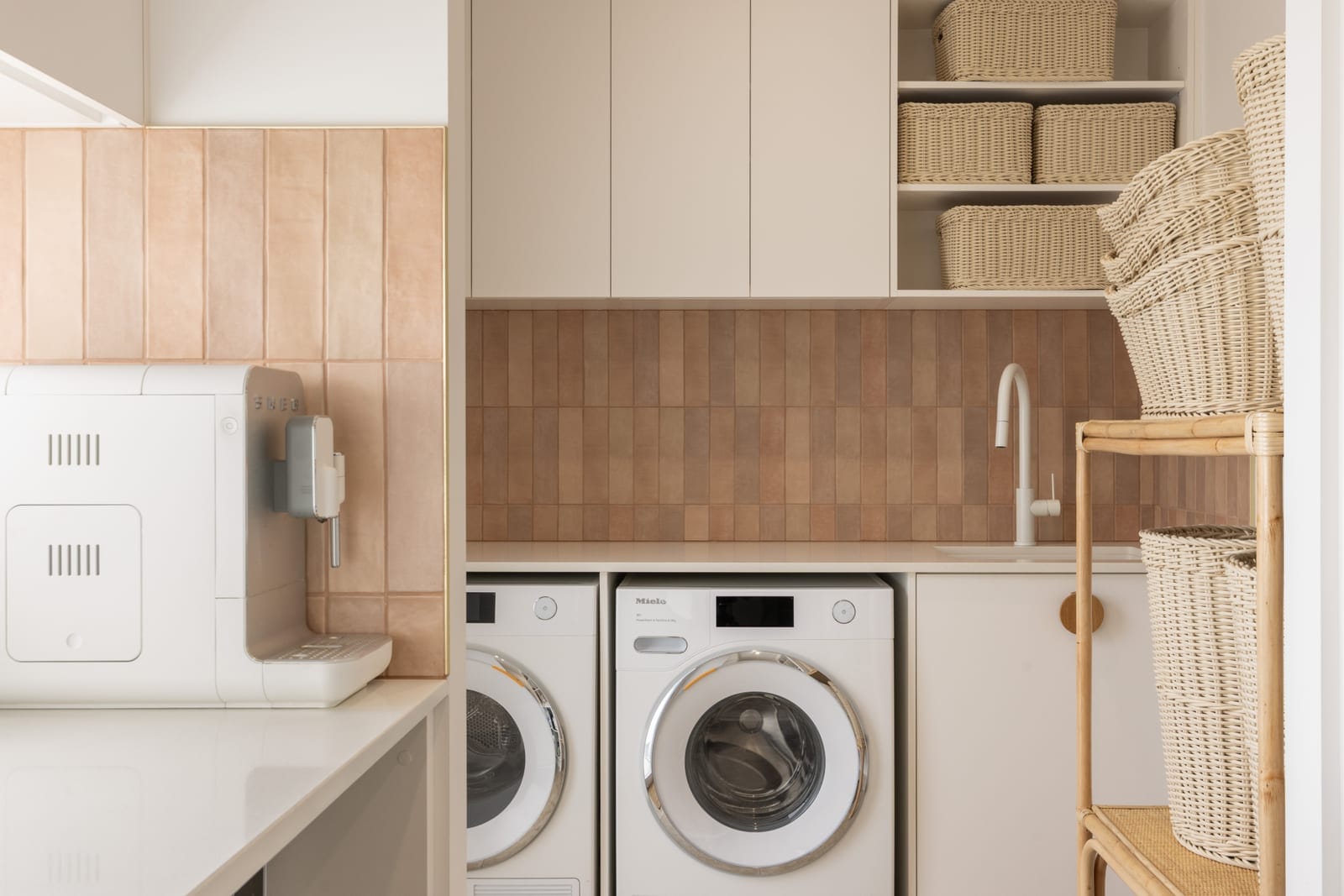 Effortless Contemporary Living with a Few Unexpected Luxuries