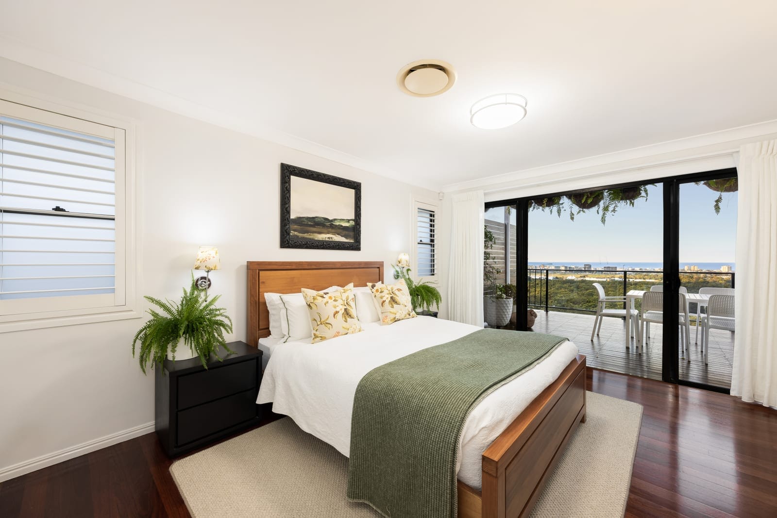 Uninterrupted 180° Panoramic Ocean-to-Hinterland Views