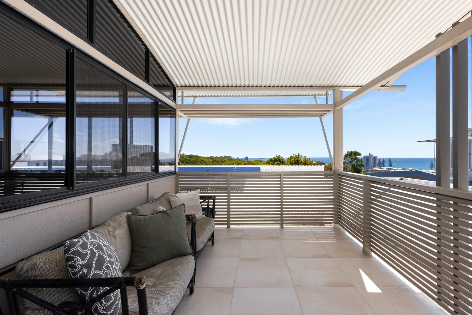 Hilltop Magnificence: Architect Designed, Ocean Views, 1234m2 Double Block!