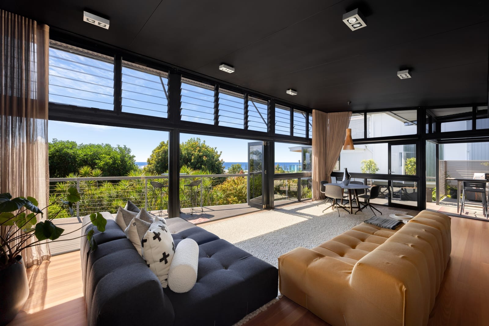 Hilltop Magnificence: Architect Designed, Ocean Views, 1234m2 Double Block!